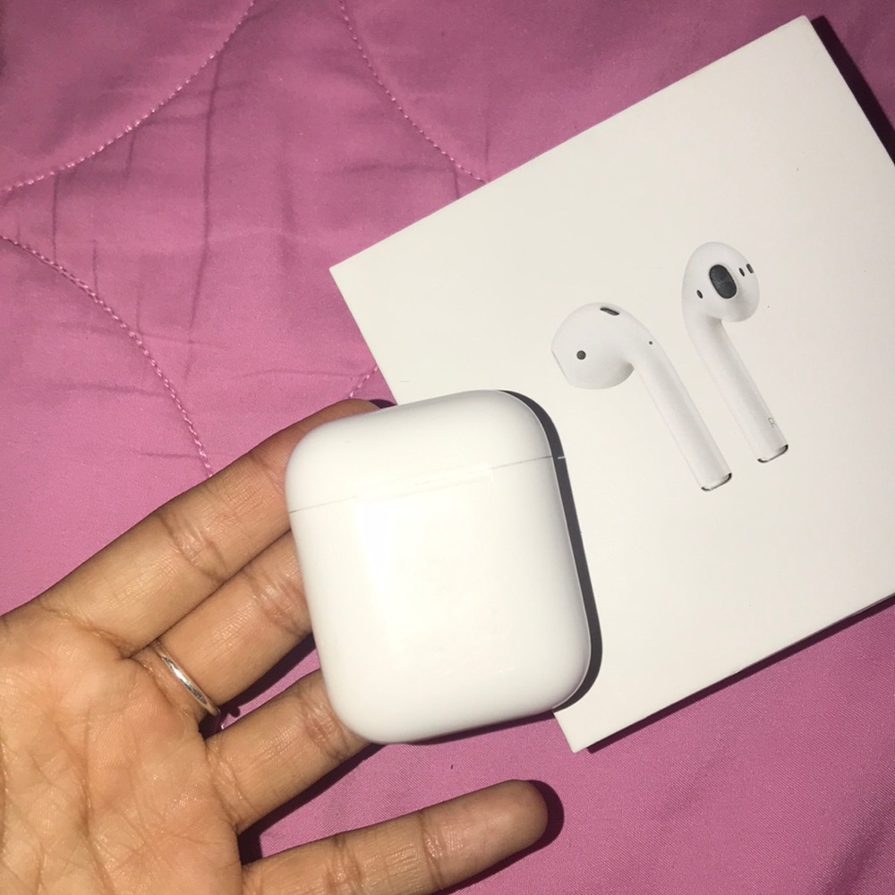Apple AirPods